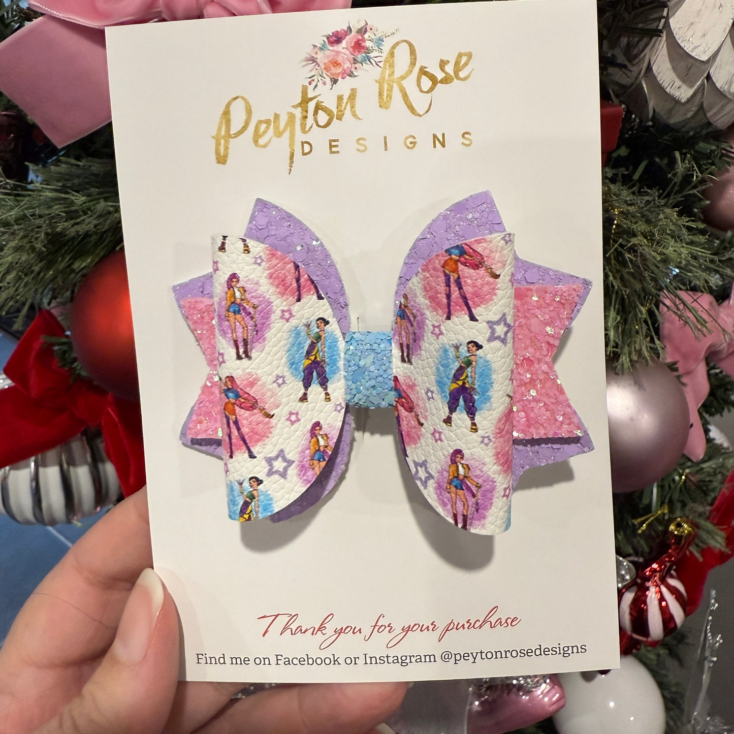 Emmi Bow - K-Pop dancing