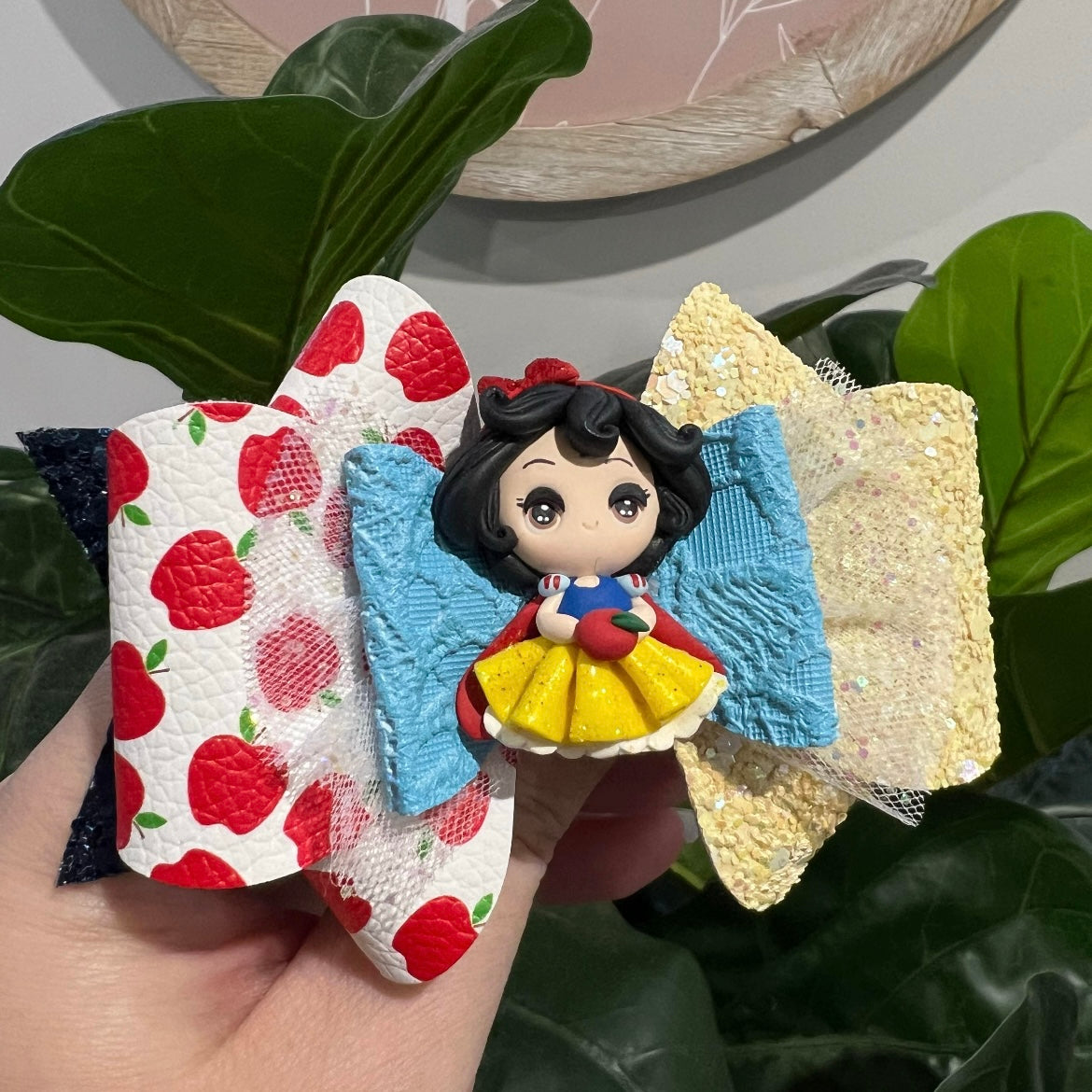 Deluxe Princess Bow - Red Apple Princess themed
