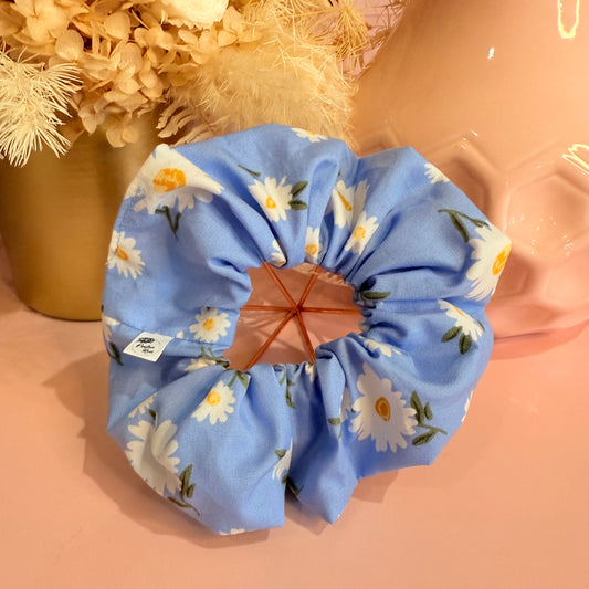 Scrunchie - Blue Daisies