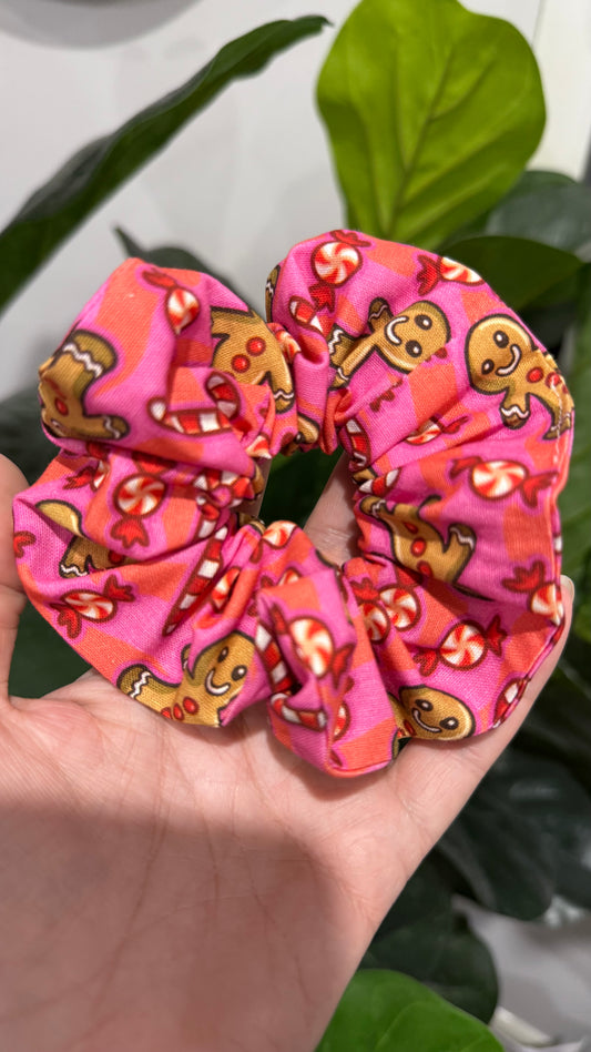 Scrunchie - Pink Gingerbread