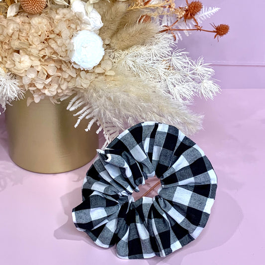 Scrunchie - Gingham Black & White