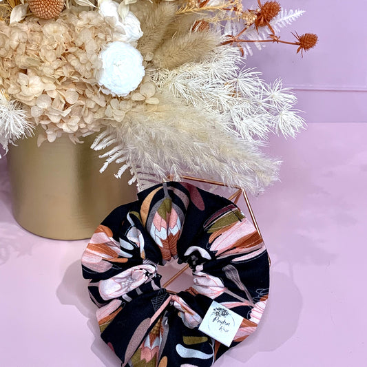 Scrunchie - Protea Floral Black