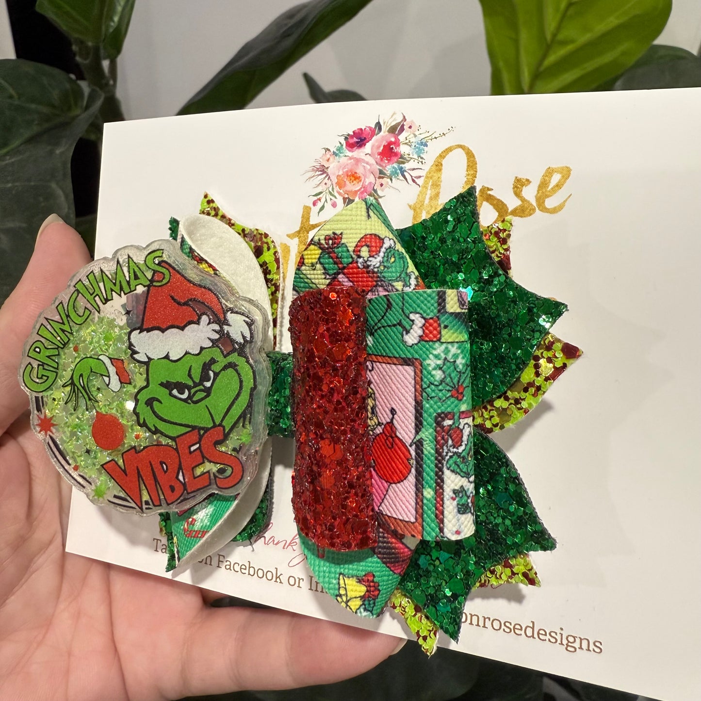 Deluxe Bow - Grinch theme