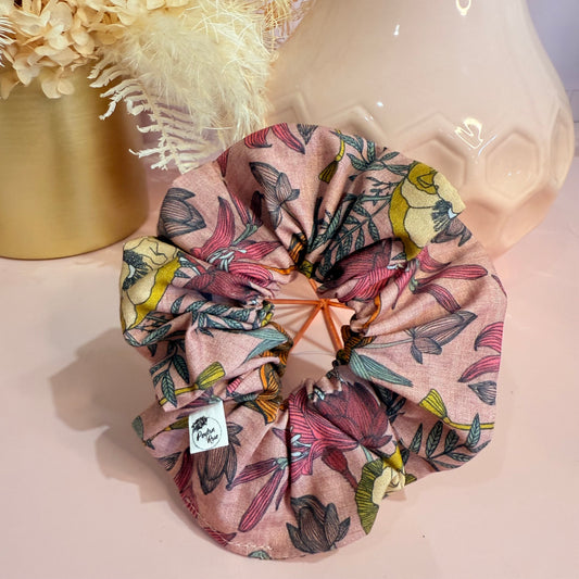 Scrunchie - Dusty floral